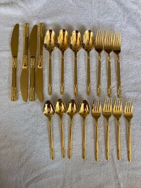 Gold flatware vintage Present Rotundra Serving Pieces NOS 80/90s glamour (D)